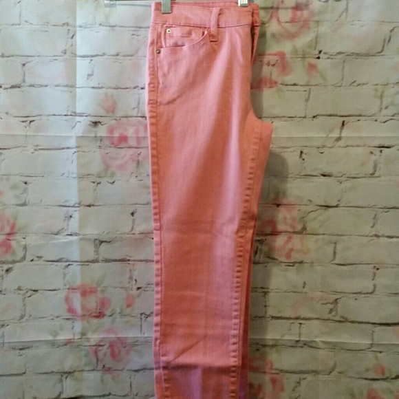 Kensie Denim - **LISTING EXPIRES SUN 5/24**Cropped Jeans EUC